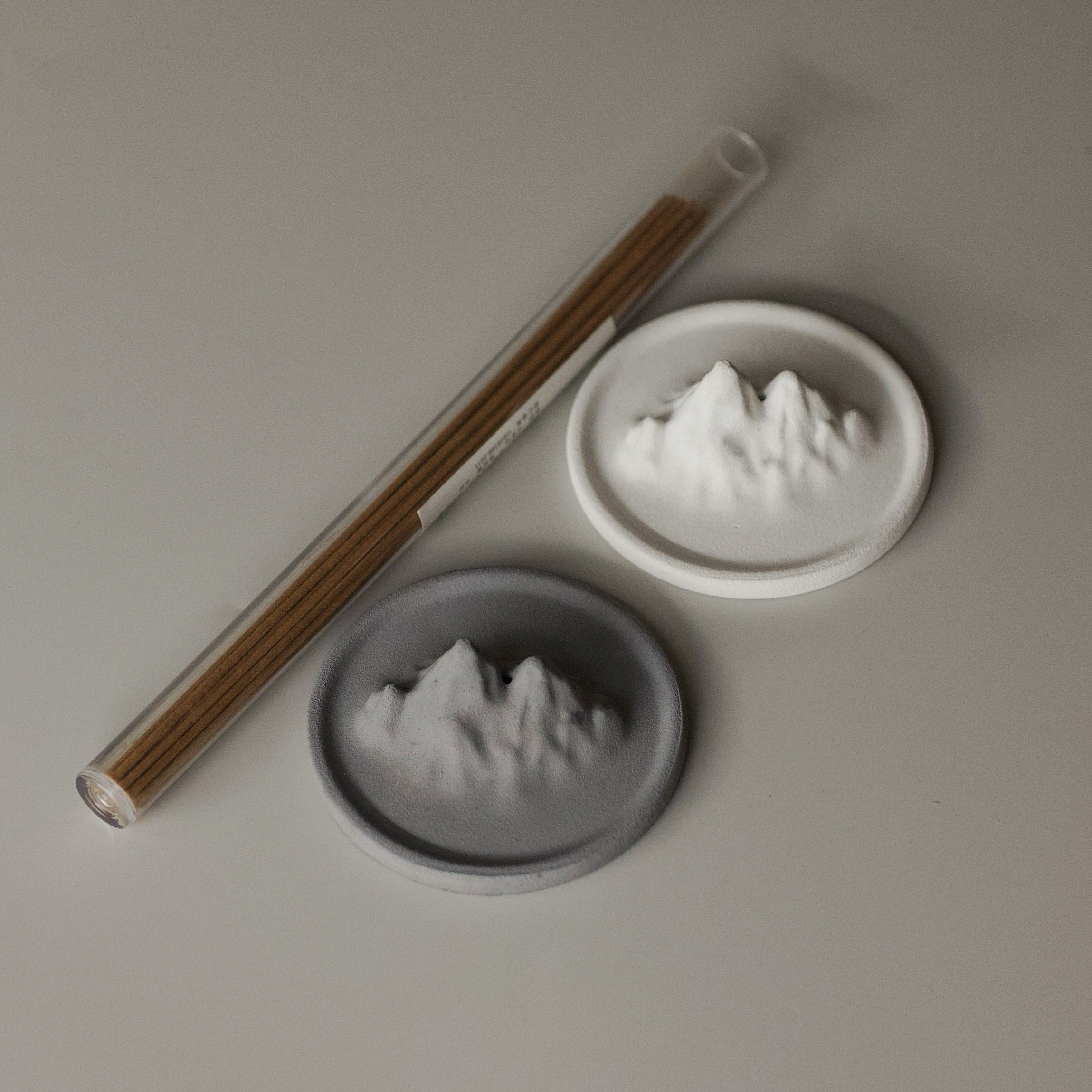 隐客万重山香插香托香盘线香摆件室内中式意境水泥禅意国风ins风