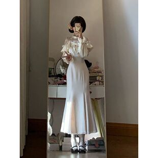【云皎轻盈】法式温柔气质设计鱼尾裙秋冬季蕾丝显瘦收腰连衣裙