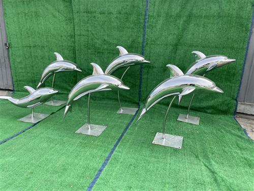 户外大型鱼群海豚不锈钢雕塑动物雕塑广场水池喷泉水景雕塑定制