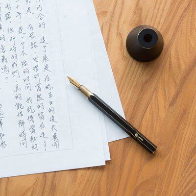 中国台湾桌上黄铜文创送礼钢笔