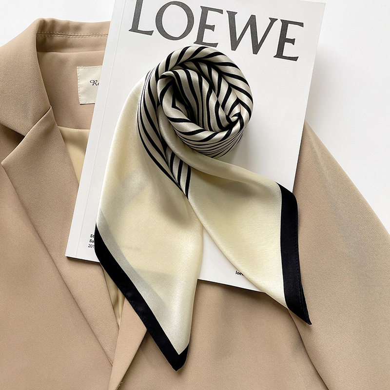 夏季新品时尚真丝小方巾70×领巾包头巾桑蚕丝丝巾黑白简约气质女