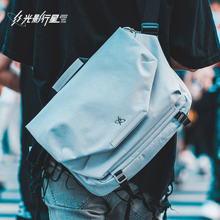GYXX/光影行星斜挎包男款单肩包机能包外出便携通勤包邮差电脑包