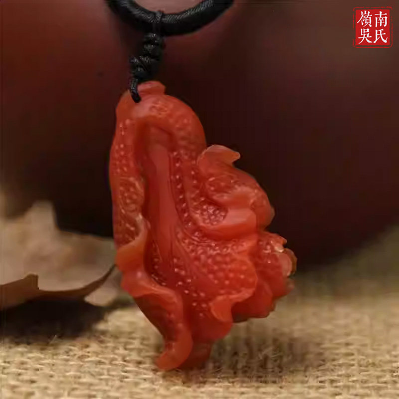 南红玛瑙白菜挂件保山料雕件挂坠礼品收藏苏工雕刻项坠男女情侣款
