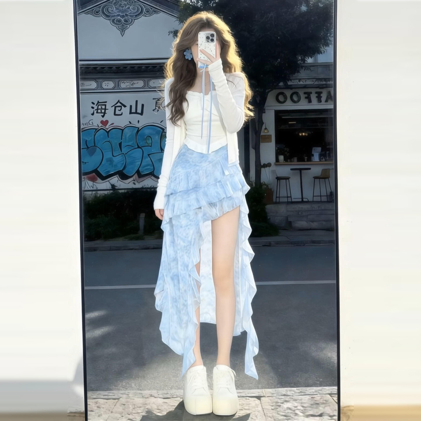 早春季连衣裙子女装2026新款温柔韩系甜妹穿搭蓝色不规则长裙套装