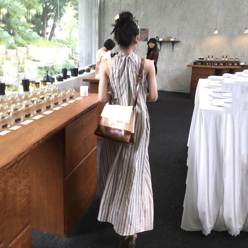 BLLOUKE度假风法式气质撞色条纹连衣裙女2025夏季新款宽松露肩显