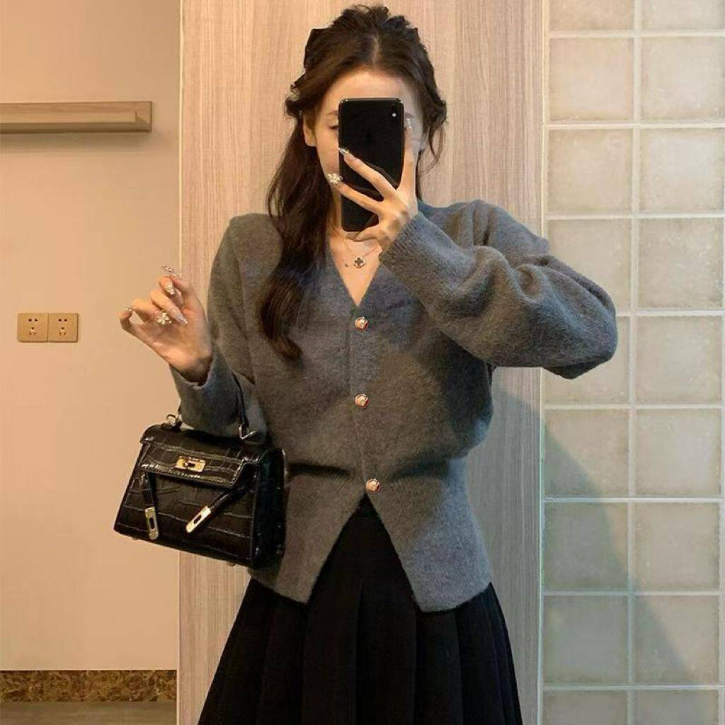 针织法式收腰秋冬毛衣女气质开衫小众设计感女小香风灰色针织外套