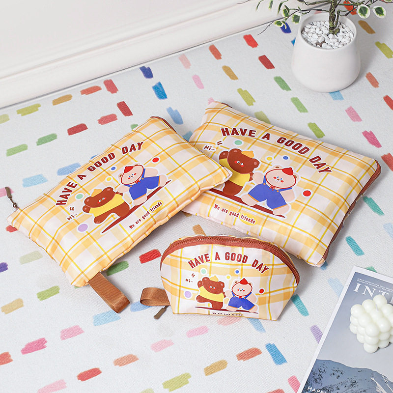 可爱卡通旅行收纳袋三件套小狗兔子小熊卡皮巴拉衣物护肤品收纳包