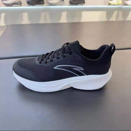 安踏云途2025新款运动舒适耐磨透气缓震低帮休闲跑步鞋112545519