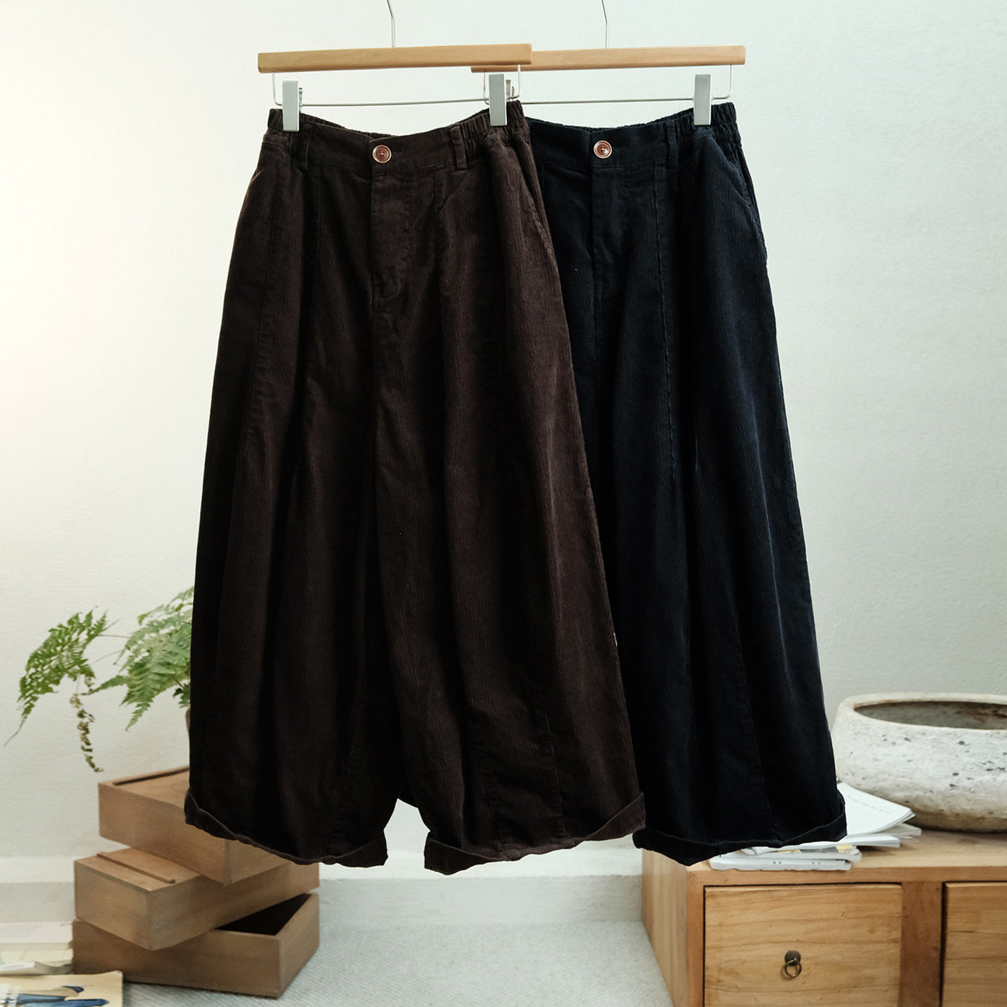 一七然秋季新款文艺设计感条绒阔腿裤女宽松日系显瘦灯芯绒老爹裤,女装/女士精品,休闲裤,淘宝优惠券,粉丝福利购,淘宝优惠卷