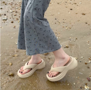 女夏外穿海边夹脚防滑防臭eva凉拖网红2025新款 沙滩厚底人字拖鞋