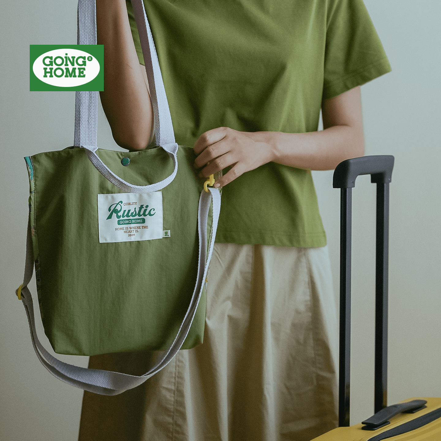 【轻巧耐装】原创短途旅行包斜挎