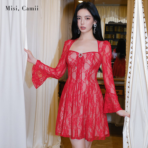 Misi.Camii复古蝴蝶结蕾丝连衣裙