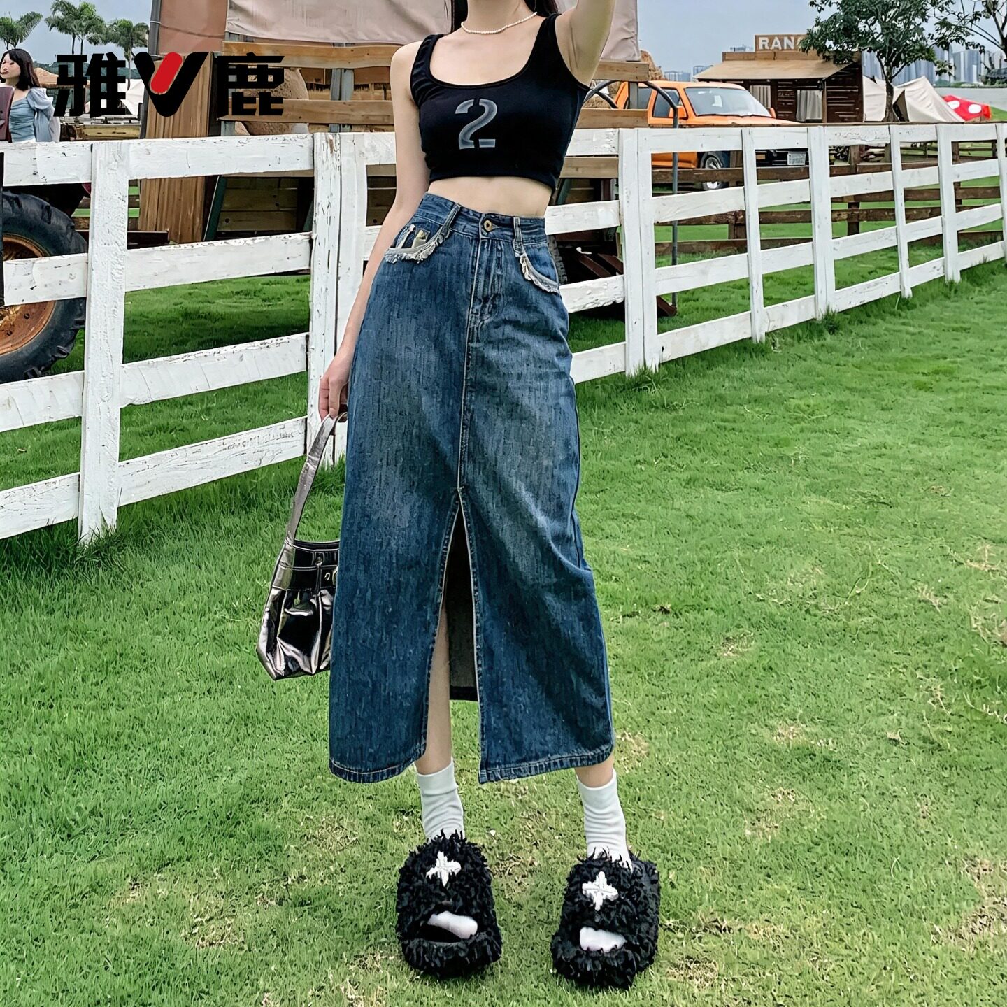 雅鹿复古牛仔半身裙女2026新款夏季高腰毛边开叉a字包臀中长裙Y