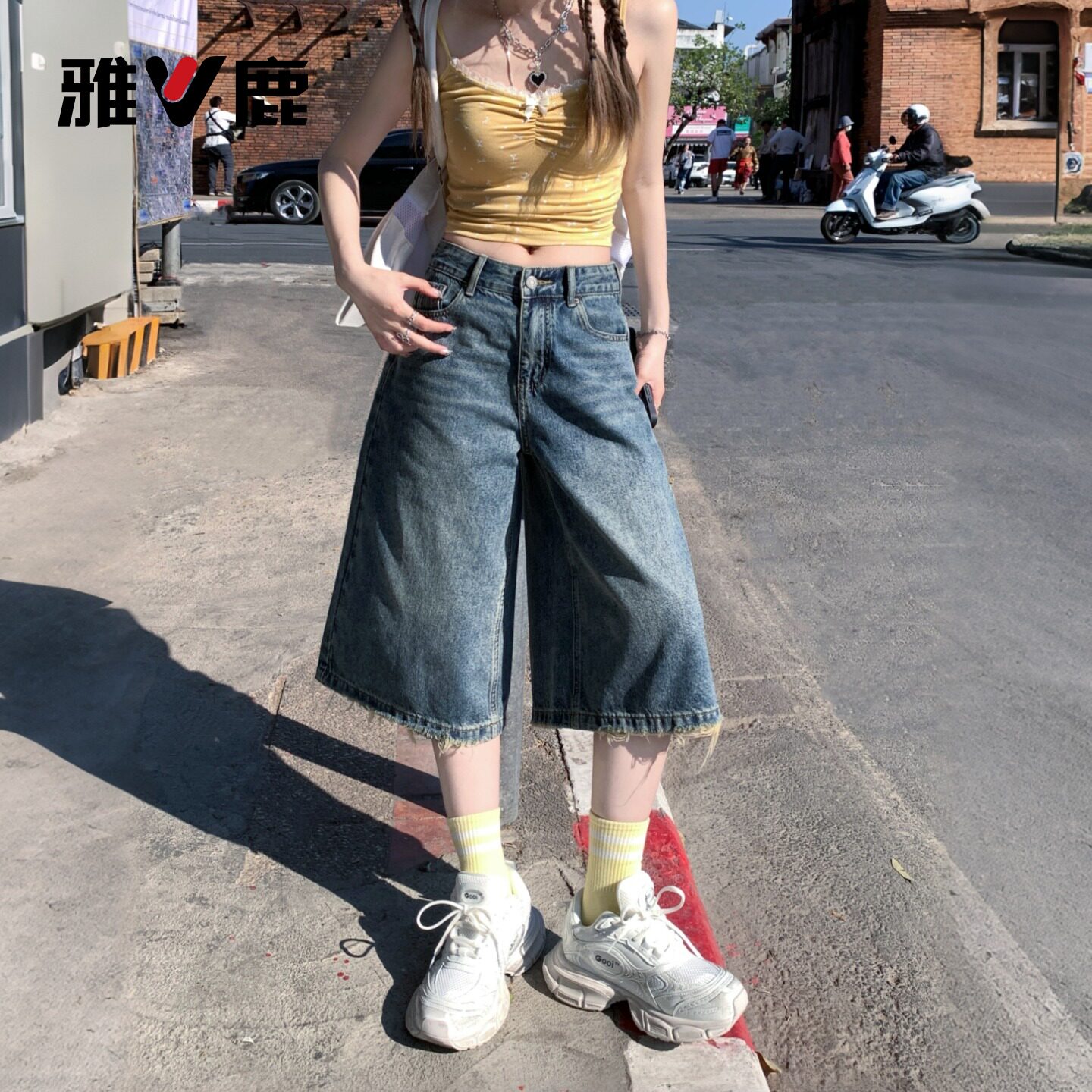 雅鹿美式做旧毛边七分牛仔裤女2026新款夏季复古阔腿直筒中裤子Y