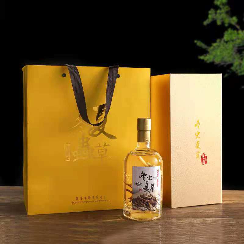 冬虫夏草酒瓶礼盒一斤翱翔中式