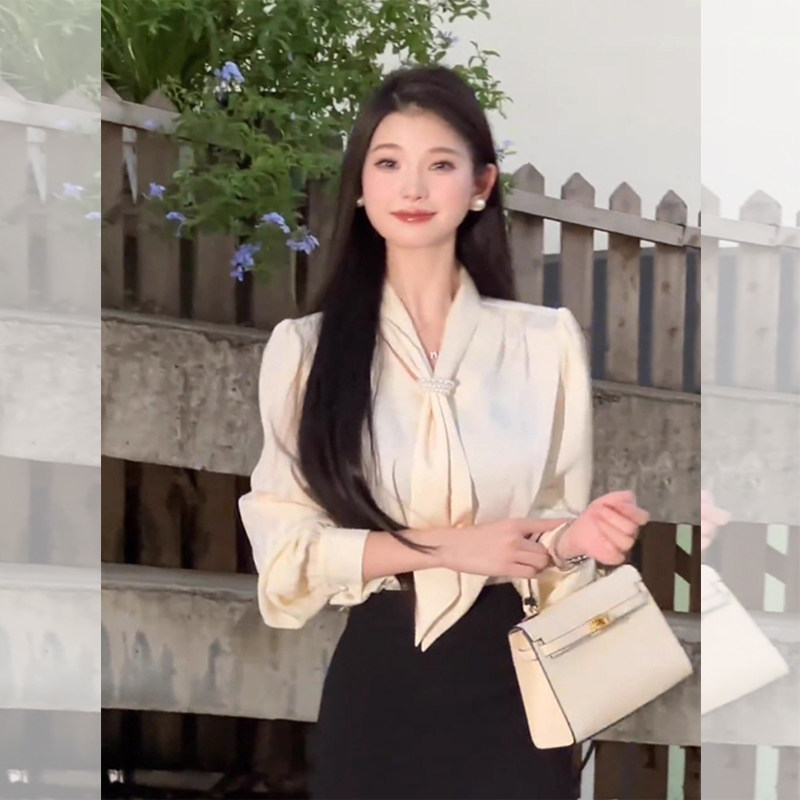 ROUMIKL轻熟风蝴蝶结系带衬衫长袖女款早秋季新款高端别致职场通