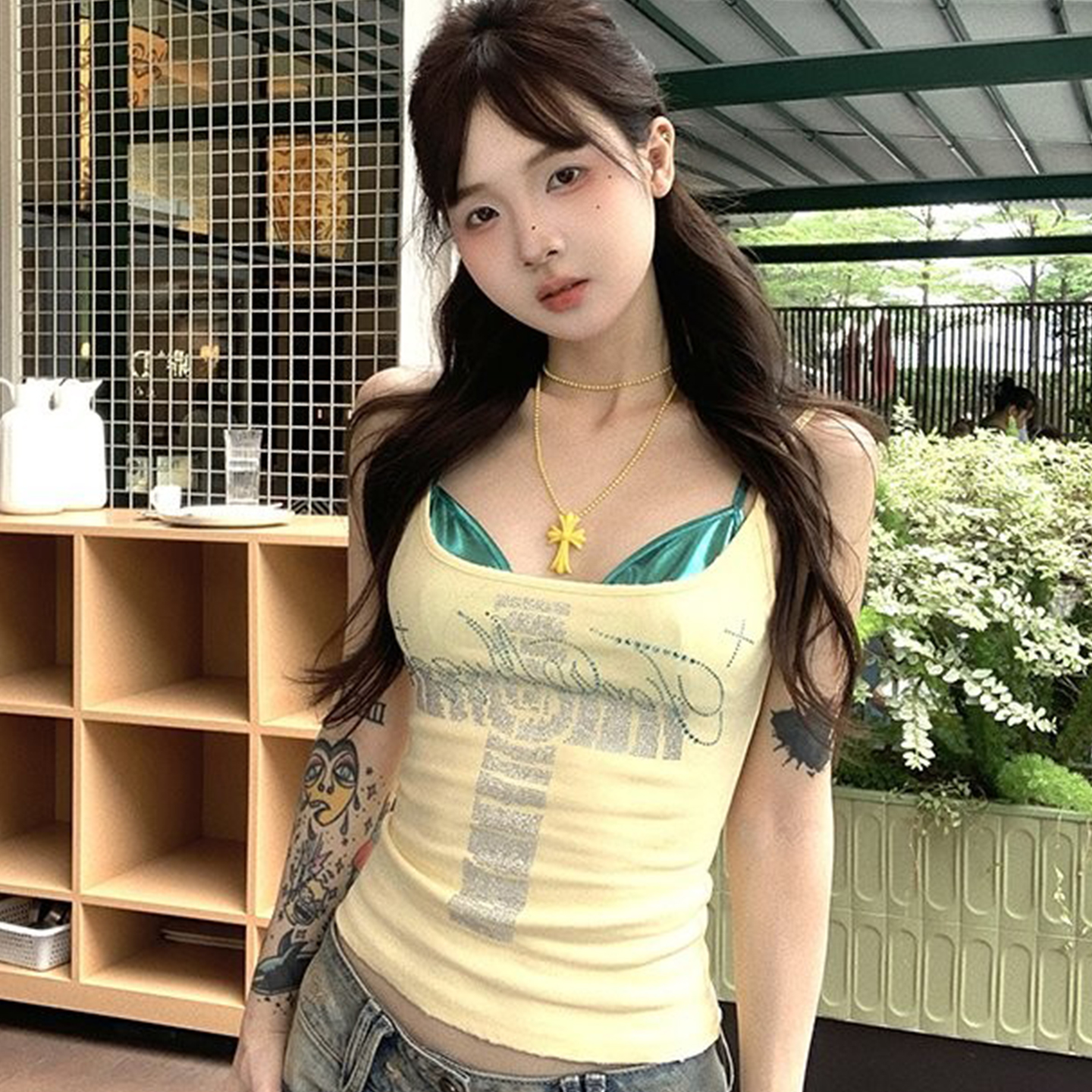 千禧年撞色美式辣妹烫钻吊带