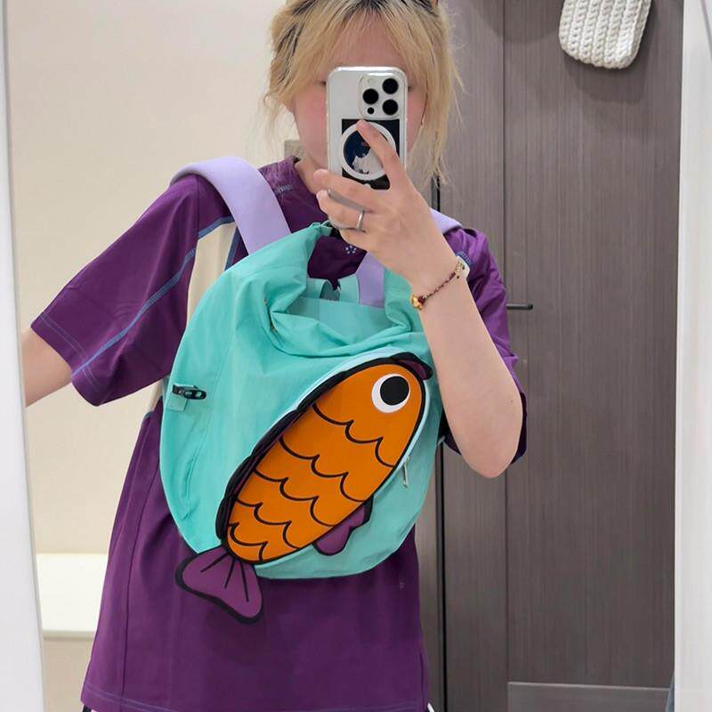 小鱼游泳包干湿分离防水运动健身大容量双肩男女士便携泳衣收厂家