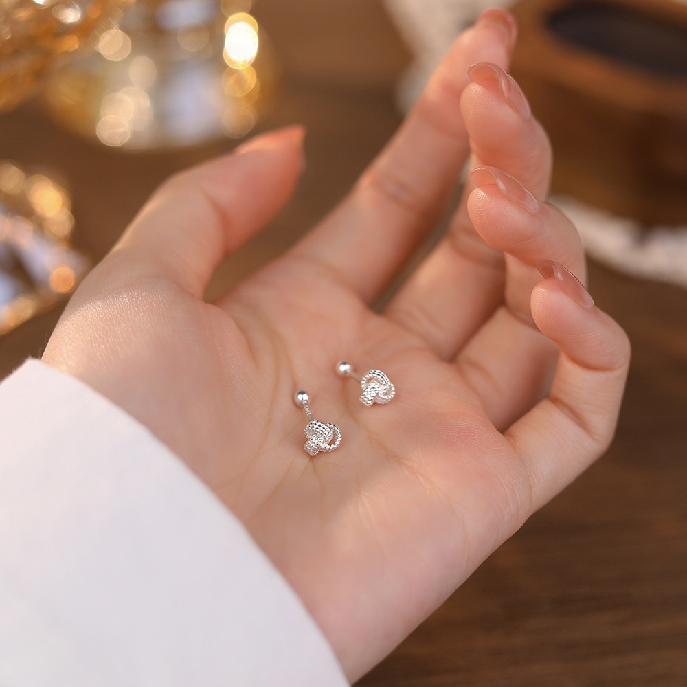 999足银耳钉女纯银如意结耳骨钉