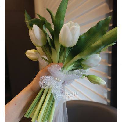 小清新白色郁金香唯美新娘伴娘结婚礼婚纱照领证手捧花手持道具