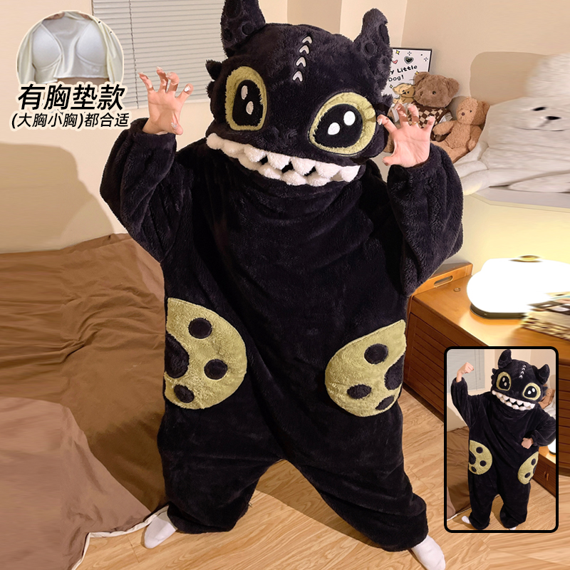 带胸垫连体睡衣女冬季珊瑚绒搞怪