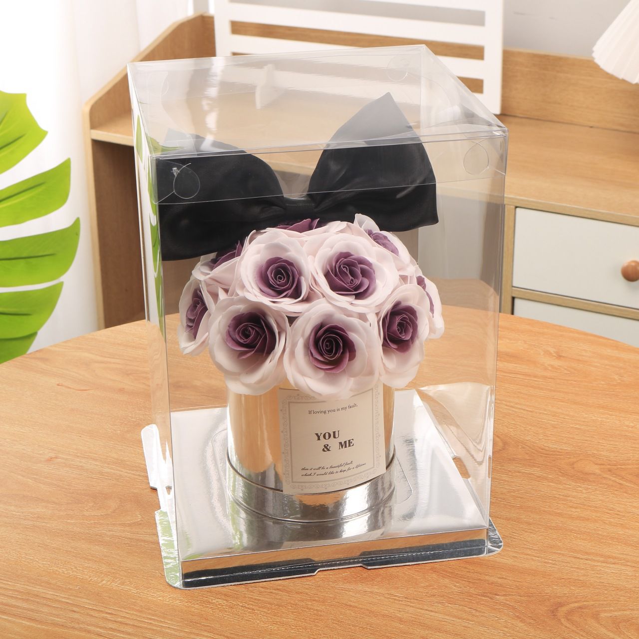 抱抱送女友永生花无情人节