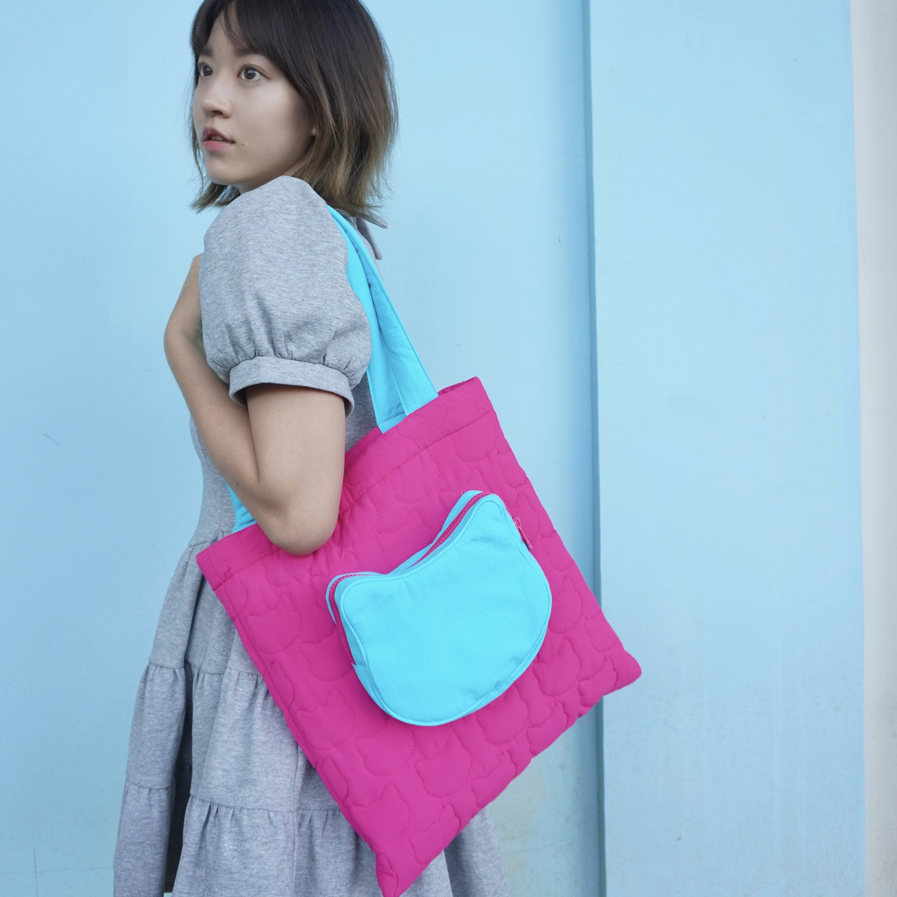 SIF商店托特包绗缝刺绣外贴兜