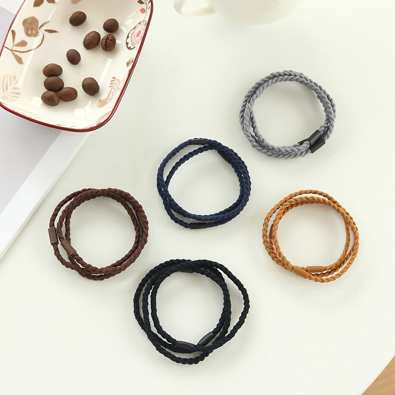 手工编织橡皮筋丸子头