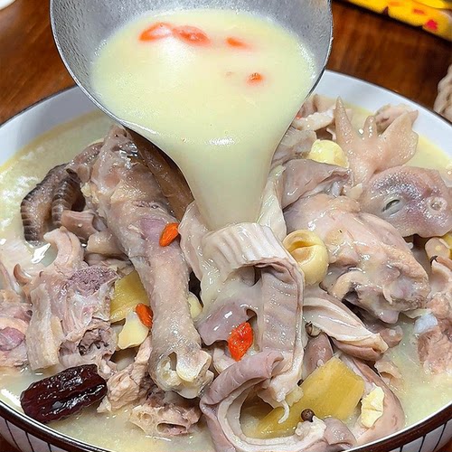 【汤汁浓郁】预制菜猪肚鸡