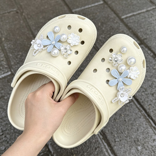 MKOP洞洞鞋配饰高级感鞋扣配件浅蓝布艺小花鞋花适配Cross/Crocs