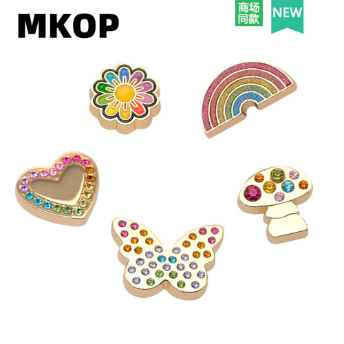 Mkop洞洞鞋配饰金属彩虹爱心鞋花