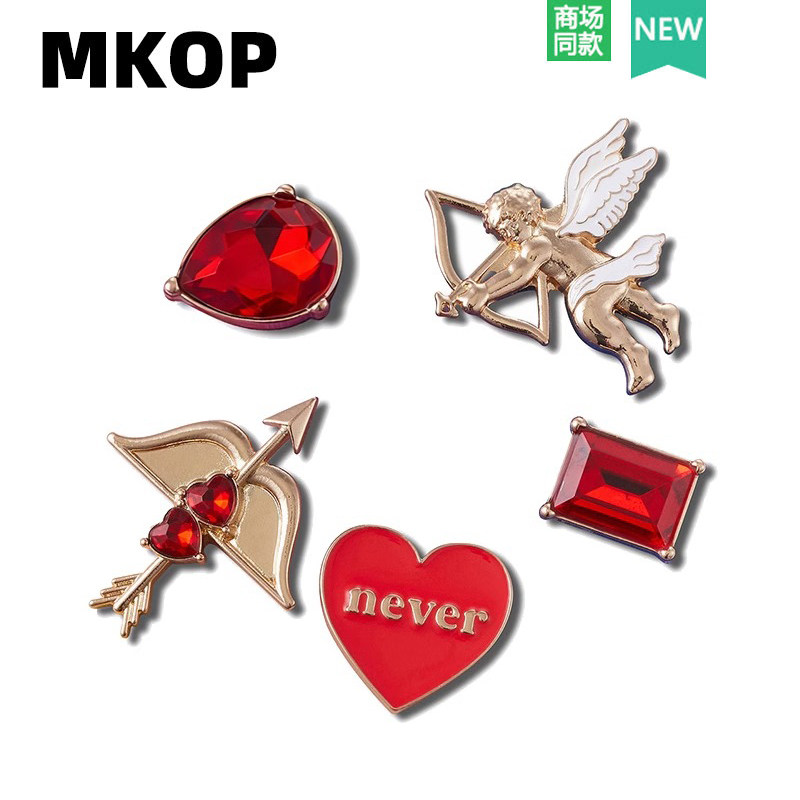 Mkop洞洞鞋配饰金属丘比特钻鞋花