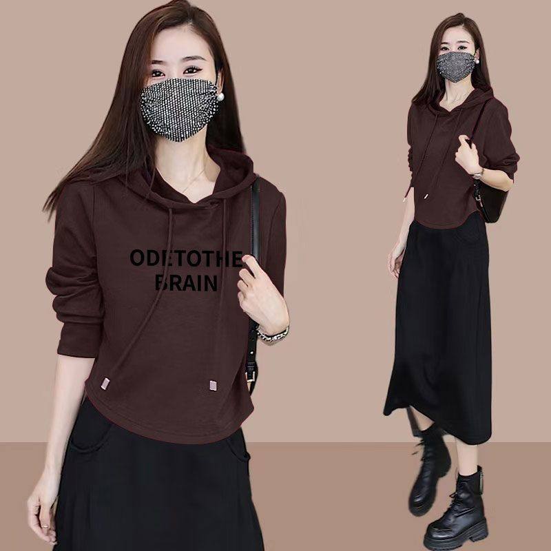 春秋纯棉短款连帽卫衣女时尚潮流百搭洋气减龄弧形下摆小个子外套