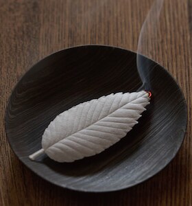 日本薰寿堂 HAKO叶香纸香创新型香叶 花香装饰放松家用熏香