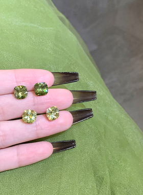 显白绿色超闪冷淡风方钻紫色耳钉个性设计感耳环日常百搭小耳饰女