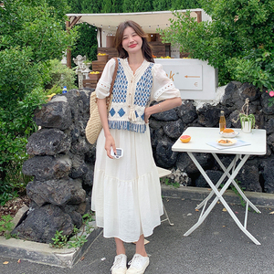 温柔风格子流苏马甲白色度假长裙夏季新款森系减龄连衣裙女图片
