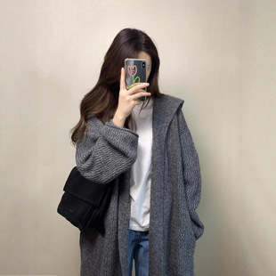 灰色中长款连帽毛衣外套女早秋季韩系气质宽松慵懒松弛感针织开衫