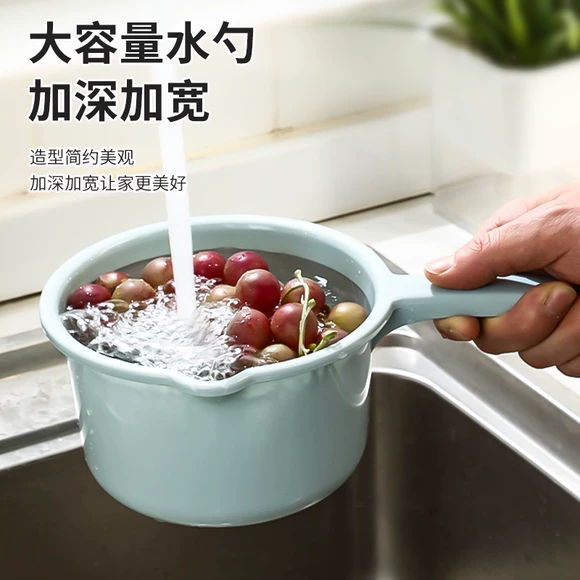 加厚水瓢大号长柄加深浇菜水舀厨房摔不坏面瓢可悬挂家用塑料水勺