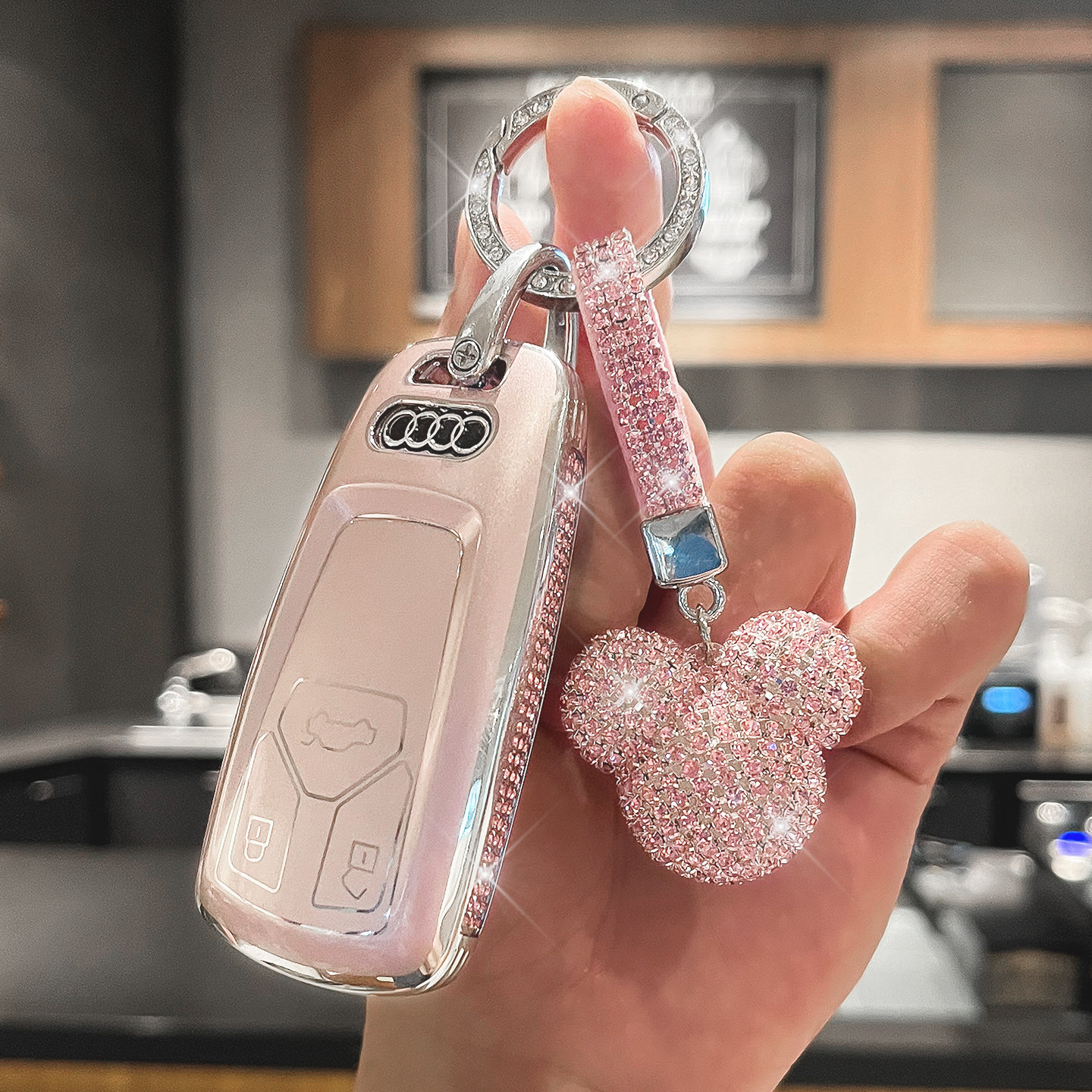 适用奥迪钥匙套新款Q5L车A4L高档Q7壳Q3扣A5保护A3L高级感A6L女士,汽车用品/电子/清洗/改装,车用钥匙包,淘宝优惠券,粉丝福利购,淘宝优惠卷