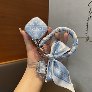 适用五菱缤果钥匙套冰果云朵悦也宝骏kiwiev晴空汽车全包扣壳