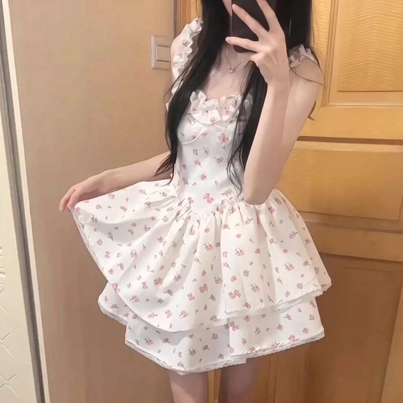法式白色碎花吊带连衣裙