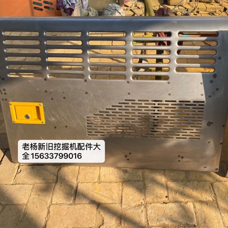 山东临工6205/210/360挖掘机边门 配件泵侧门水箱偏门空滤门边盖,纺织面料/辅料/配套,其他纺织机械,淘宝优惠券,粉丝福利购,淘宝优惠卷