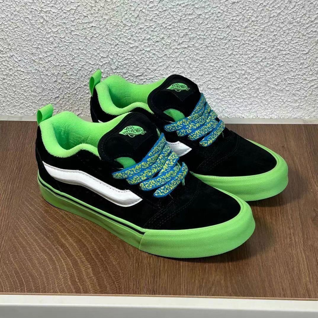 thumbnail for Fluorescent green black fashion cool men's and women's board shoes American street versatile chubby bread shoes