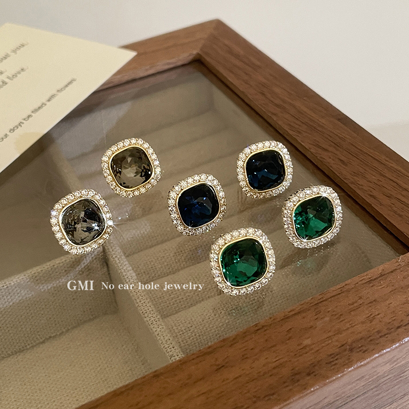 GMI绿色微镶锆石无耳洞耳骨夹