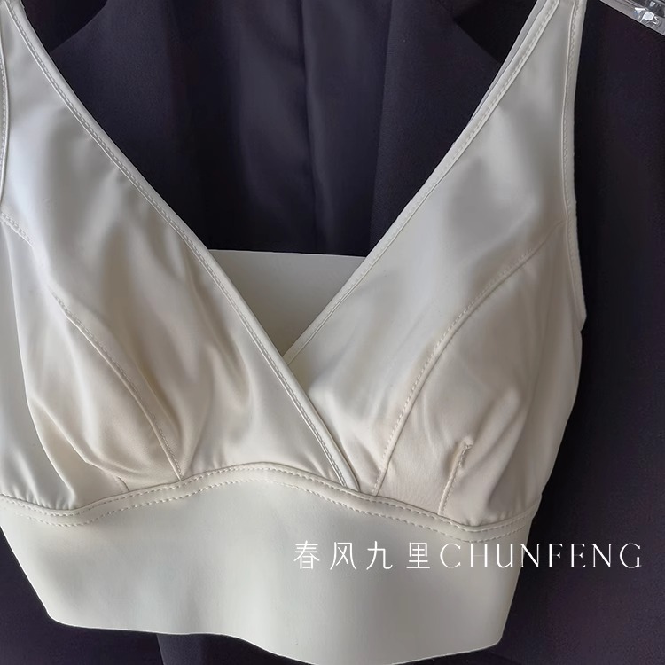 V領高級感美背內衣大胸顯小裸感