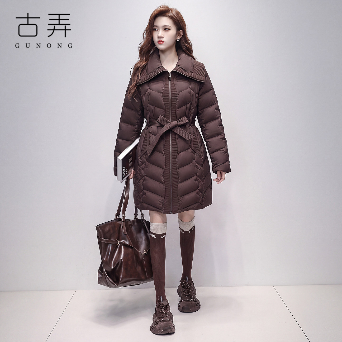 高级感气质羽绒服女中长款2026冬季新款翻领腰带收腰修身显瘦外套