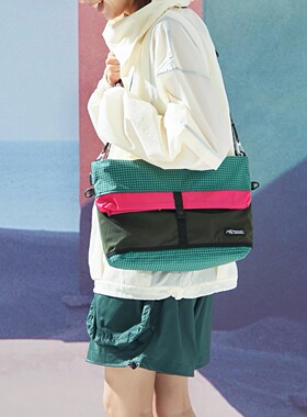 theMADHATcher 「山野之旅」大号拓容防撕裂男女多色斜跨鞍囊包 