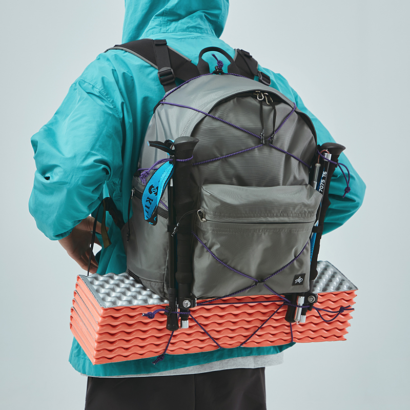 TMH大容量学生运动双肩包