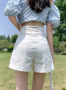 白色超高腰设计感牛仔短裤女夏季薄款显瘦美式辣妹休闲热裤潮ins