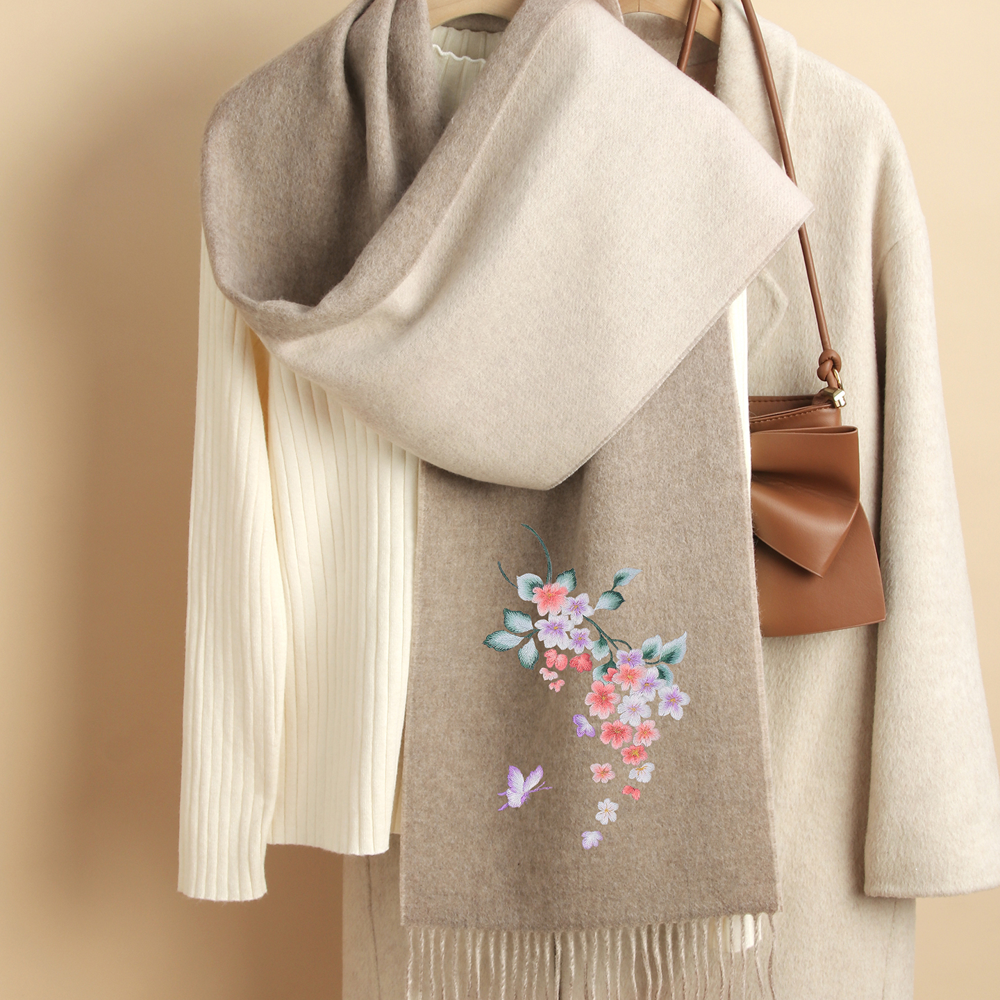 围巾+胸针二件套送妈妈羊毛围巾